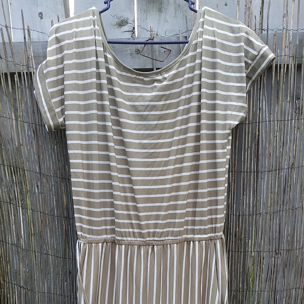 Tan & White Short Sleeve Jumpsuit - No Brand Tag - Size 3XL